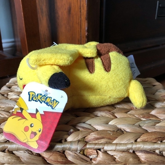 Pokemon Pikachu mini sleep buddy plush - Picture 2 of 8